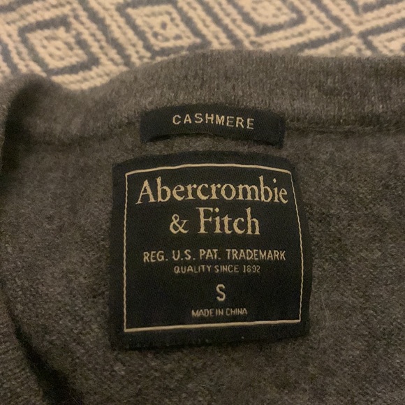 Abercrombie & Fitch Cashmere TShirt - Picture 2 of 2